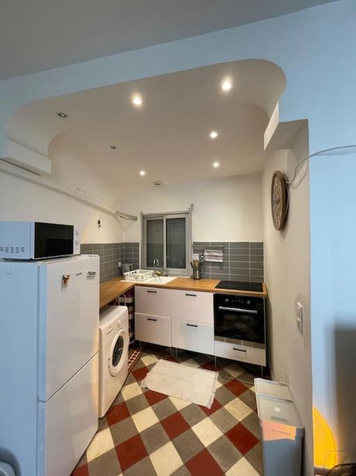 La Petite Provence Apartment อาร์ลส์ ภายนอก รูปภาพ